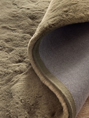 Green Plush Faux Fur Rug - Image 4 of 5