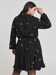 Simply Be – Hemdkleid mit besticktem Floralmuster am Kragen - Bild 2 von 4