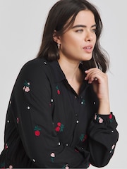 Simply Be – Hemdkleid mit besticktem Floralmuster am Kragen - Bild 4 von 4