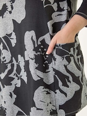 Roman Grey Curve Floral Print Pocket Tunic Top - Image 5 of 5