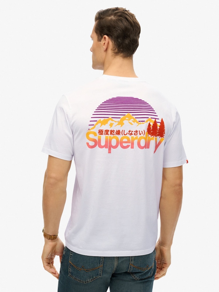 Weiß - Superdry Core Logo Great Outdoor Back Print T-Shirt - Bild 1 von 6