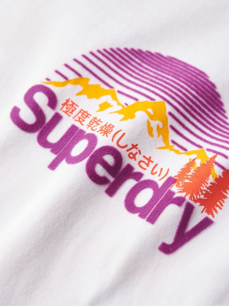 Weiß - Superdry Core Logo Great Outdoor Back Print T-Shirt - Bild 6 von 6