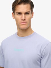 Lila - Superdry Core Logo City Loose Fit T-Shirt - Bild 3 von 6