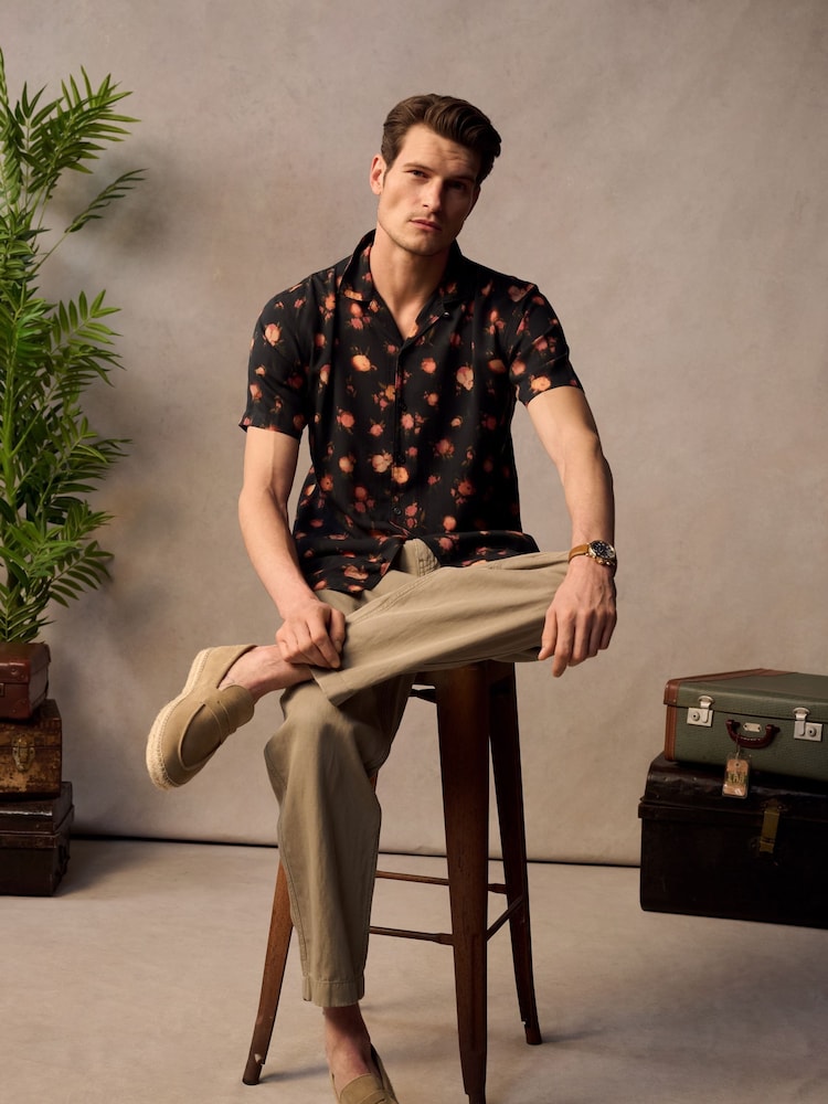 Superdry Black Short Sleeve Print Shirt - Image 2 of 3