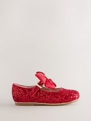 أحمر بترتر - حذاء للمناسبات بتصميم Mary Jane مزيّن بفيونكة للبنات من Baker by Ted Baker - صورة 2 من 5