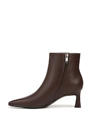 Naturalizer Deesha Wide Fit Brown Ankle Boots - Imagen 2 de 7