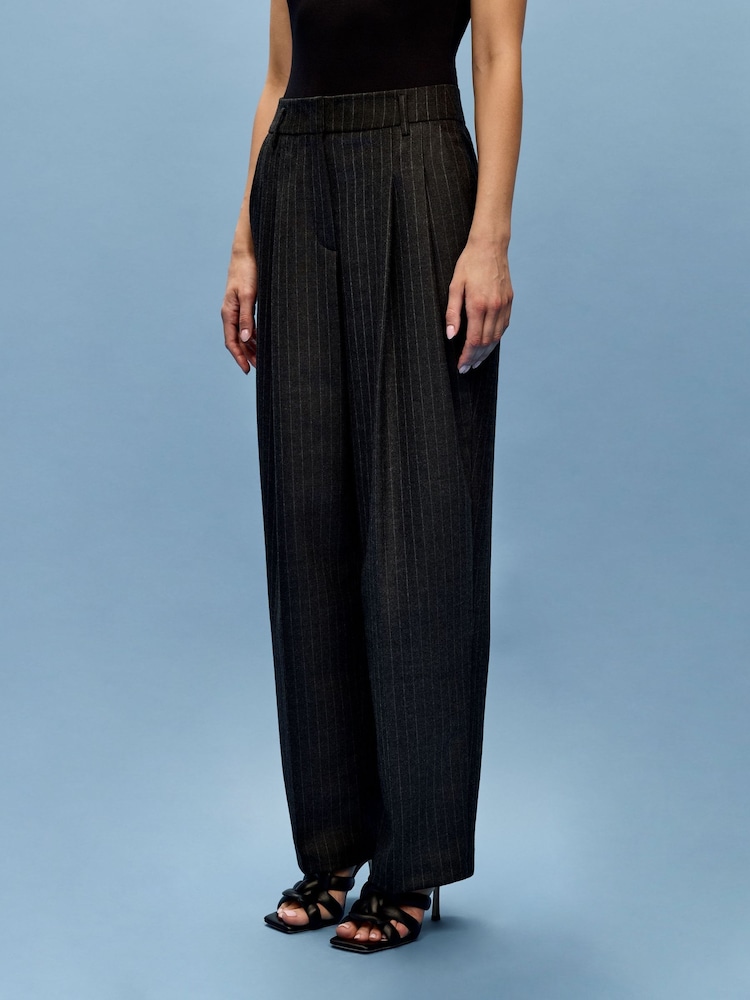 Vivere Grey Vivienne Pinstripe Pleated Trousers - Image 2 of 7