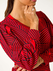 Roman Red Geometric V-Neck Stretch Top - Image 5 of 5