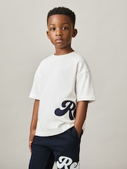 Reiss White Freddie 9-13 yrs Cotton Script-Logo Oversized T-Shirt - Image 1 of 1