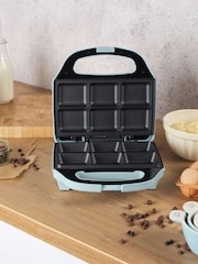 Giles & Posner Blue Cake Maker - Image 6 of 6