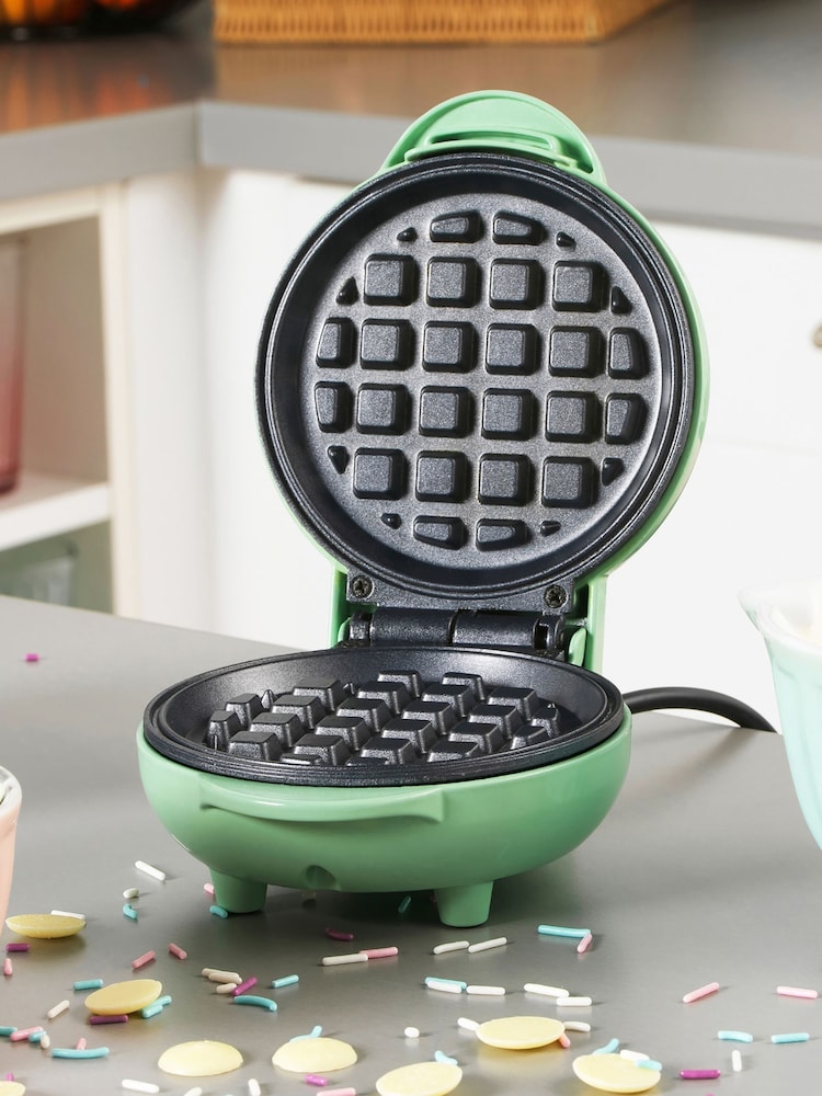 Giles & Posner Green Mini Waffle Maker - Image 2 of 6