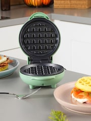 Giles & Posner Green Mini Waffle Maker - Image 3 of 6