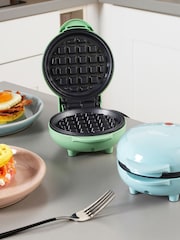 Giles & Posner Green Mini Waffle Maker - Image 5 of 6