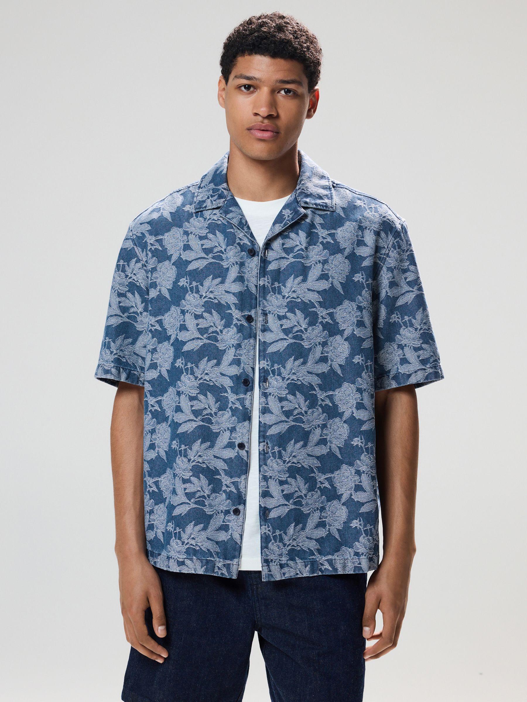 Buy Navy Blue Jacquard Printed Short Sleeve Shirt from Next Romania
