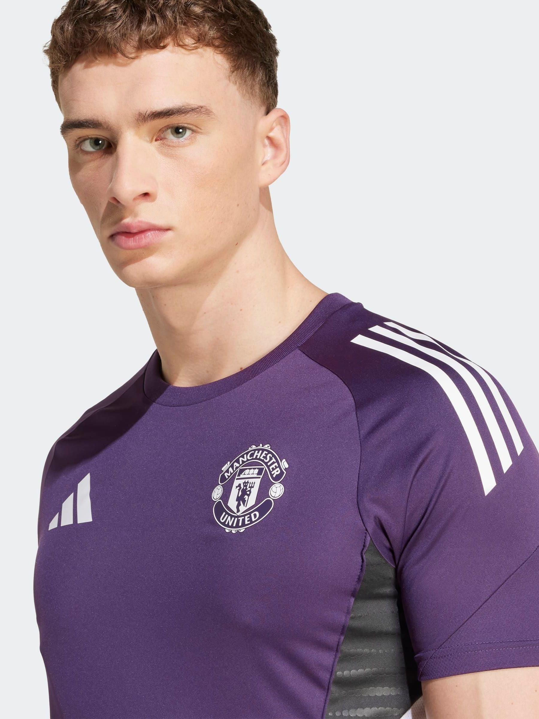 Buy adidas Manchester United Тренувальна майка для змагань Tiro 25