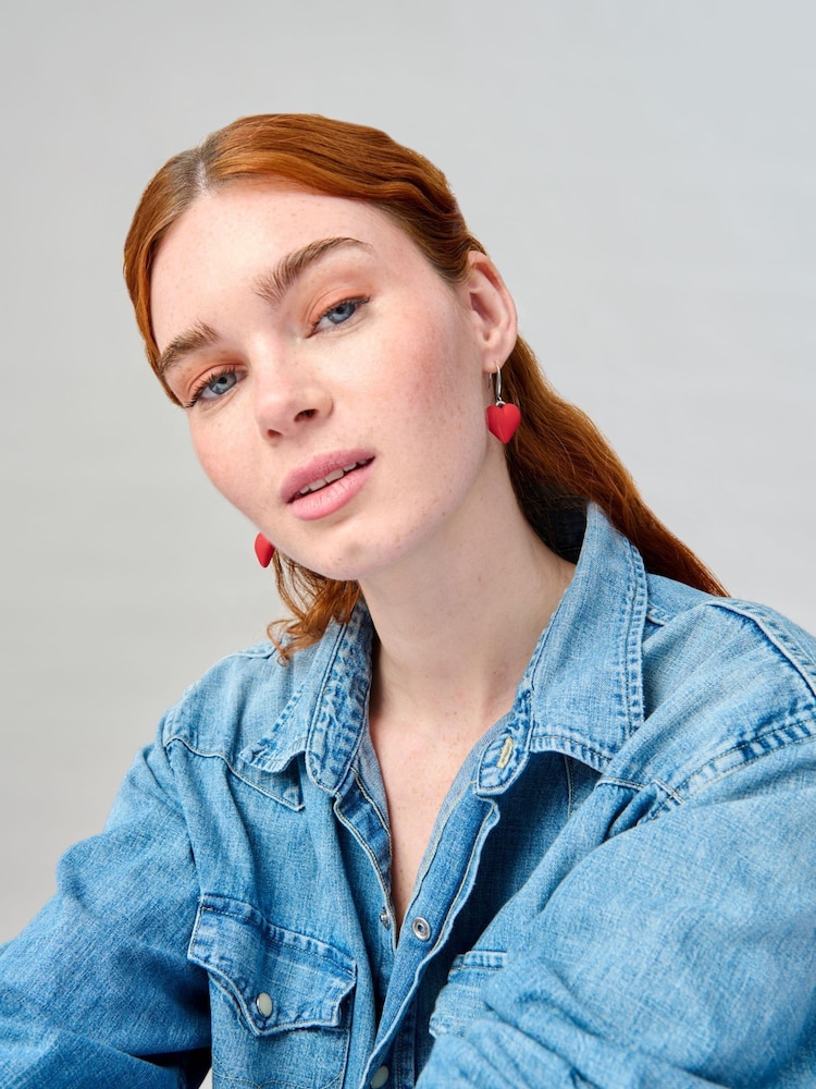 Aela Red Powdercoat Heart Earrings - Image 3 of 3