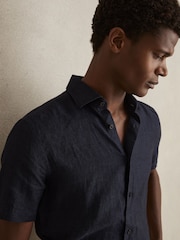 Reiss Navy Holiday Linen Short-Sleeve Shirt - Image 4 of 6