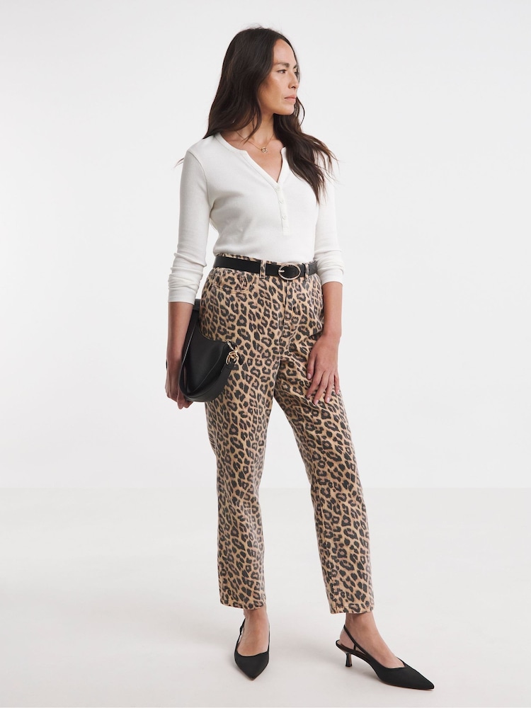 Vaqueros de algodón 100 % con estampado de leopardo de JD Williams - Imagen 1 de 6