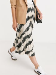 JD Williams Cream Satin Pull On Pleated Midaxi Skirt - Image 4 of 4