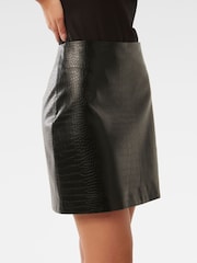 Forever New Black Ivanna Vegan Crocodile Leather Mini Skirt - Image 6 of 7