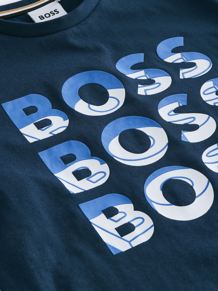 تيشرت بكُم قصير بشعار ثلاثي من BOSS - صورة 4 من 4 تيشرت بكُم قصير بشعار ثلاثي من BOSS - صورة 4 من 4