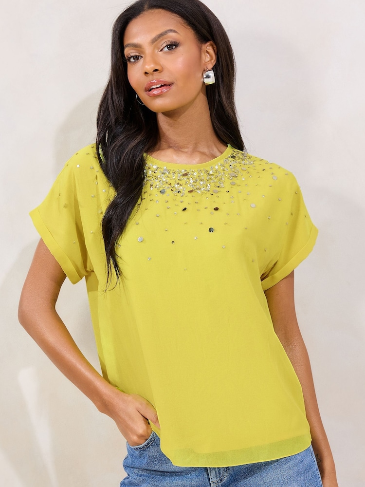 Lipsy Yellow Sequin Detail Printed T-Shirt - Image 1 of 4