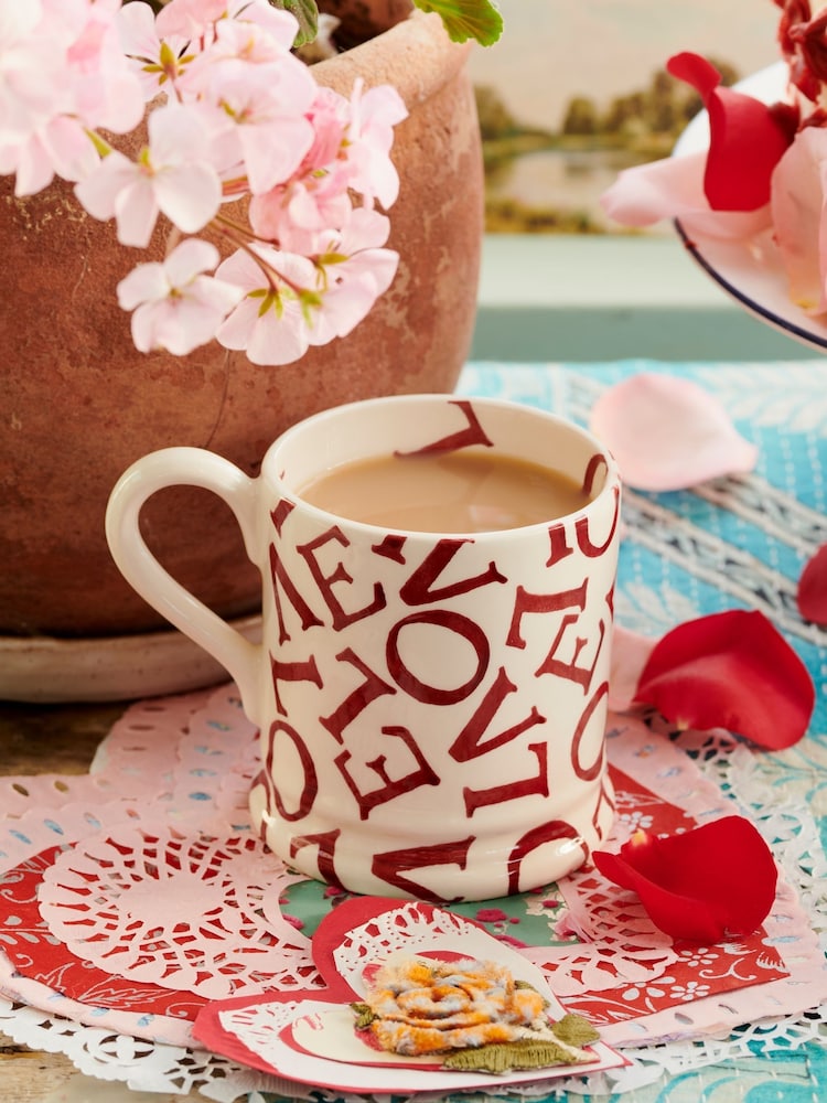 Emma Bridgewater Cream L.O.V.E Polka Red 1/2 Pint Mug - Image 1 of 5