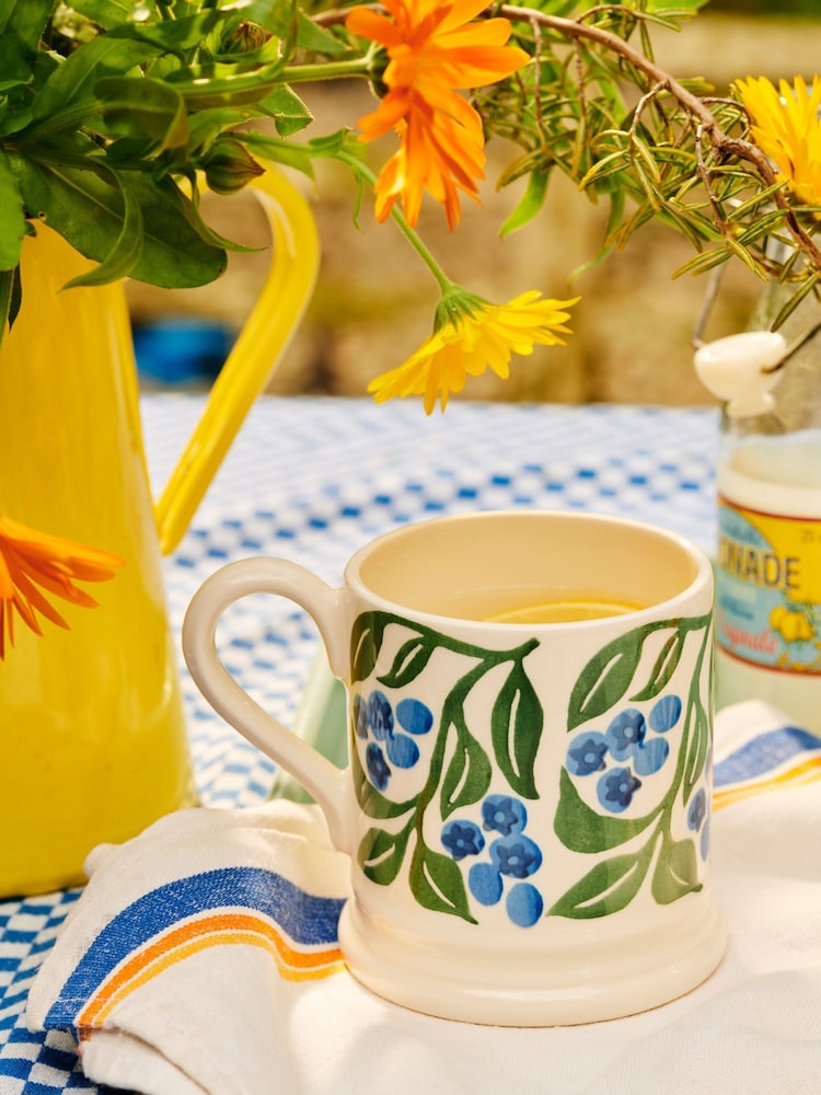 Emma Bridgewater Cream Blueberries 1/2 Pint Mug - Image 1 of 5