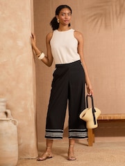 Love & Roses Black Ric Rac Detail Cropped Trousers - Image 3 of 5