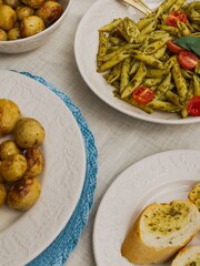 Price & Kensington. Cream Acorn 16 Piece Dinner Set - Image 7 of 7