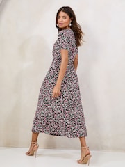 Lipsy Pink Ditsy Printed Short Sleeve Keyhole Jersey Midi Dress - Image 4 of 4