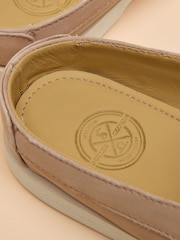 Joules Joules x Chatham Sand Quay Nubuck Leather Deck Shoes - Image 7 of 7