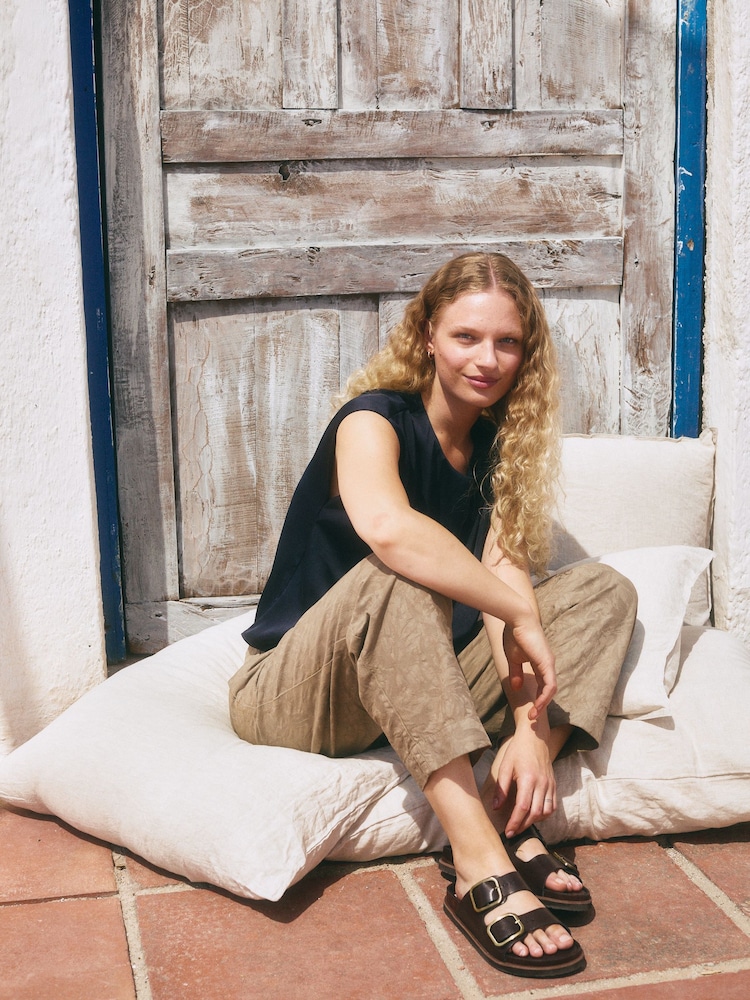 Brown 100% Cotton Jacquard Barrel Trousers - Image 2 of 4 Brown 100% Cotton Jacquard Barrel Trousers - Image 2 of 4