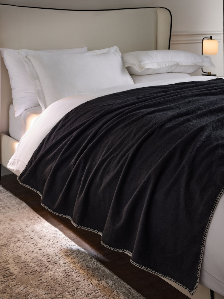 Collection Luxe Stitched Edged Throw With Cashmere - Изображение 1 из 7