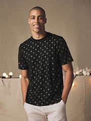 Black/Gold Reindeer Pattern Christmas 100% Cotton T-Shirt - Image 4 of 8