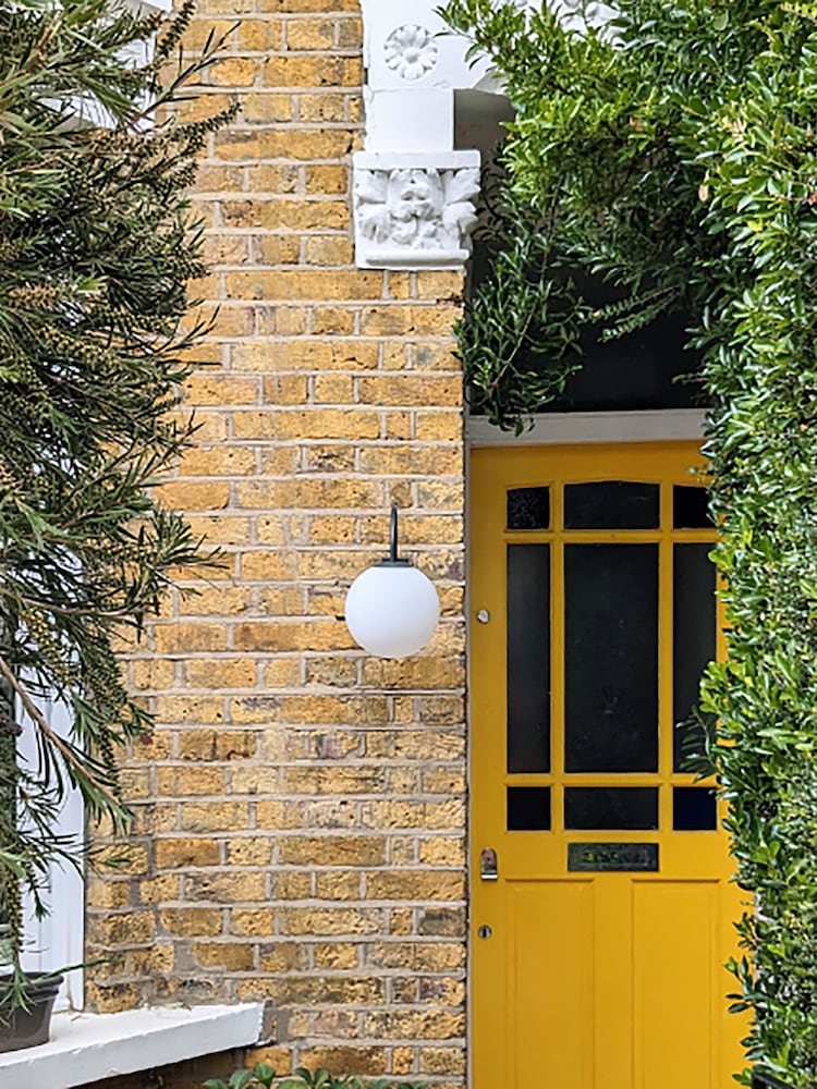 Houseof. Charcoal Grey Hanging Globe Outdoor Wall Light - Image 6 of 6