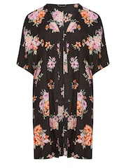 Yours Curve Black Red Floral Print Longline Kimono - Image 6 of 6