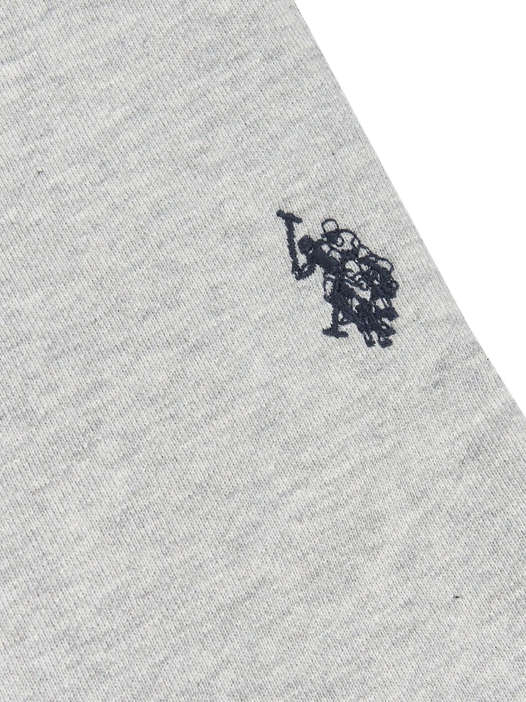 رمادي - من U.S. Polo Assn. شورت رياضي من القطن بنسبة 100% بشعار خيّال مزدوج للأولاد - صورة 8 من 8 رمادي - من U.S. Polo Assn. شورت رياضي من القطن بنسبة 100% بشعار خيّال مزدوج للأولاد - صورة 8 من 8