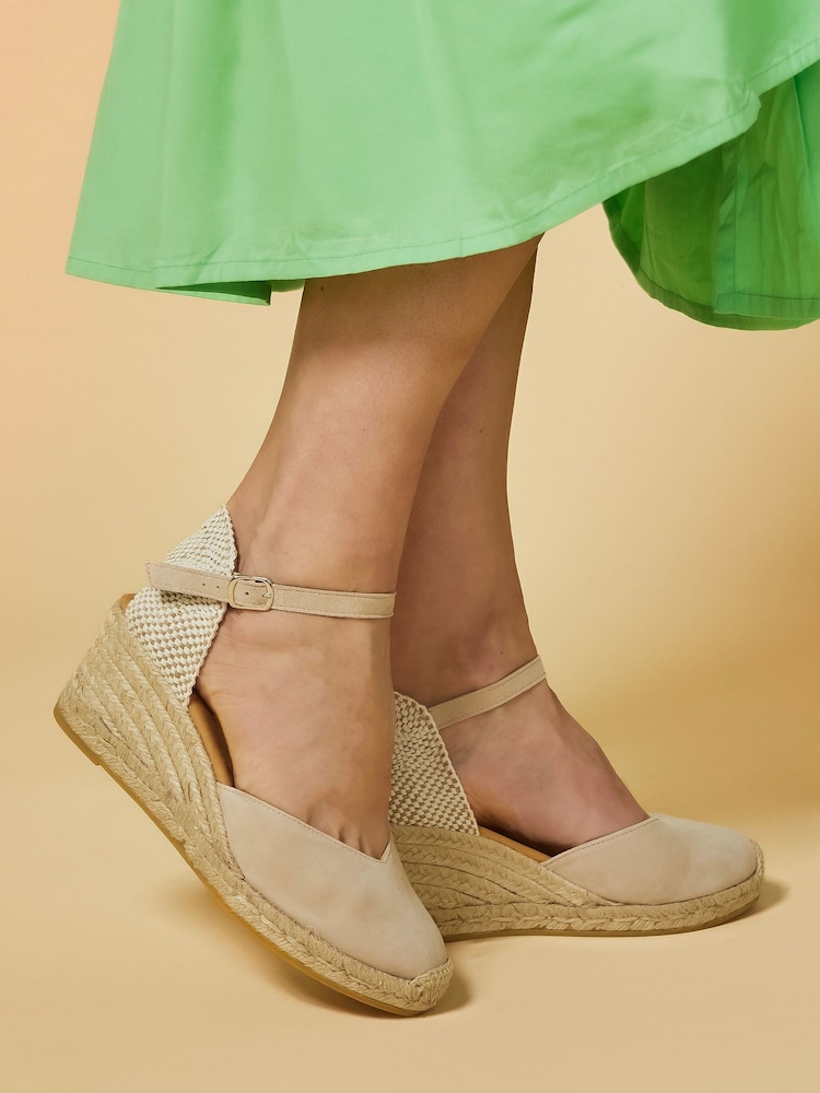 Naravni - Jones Bootmaker zlata (barva); zlato Rosina Usnjene espadrile - Slika 1 iz 6 Naravni - Jones Bootmaker zlata (barva); zlato Rosina Usnjene espadrile - Slika 1 iz 6