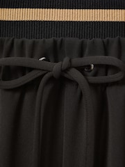 Reiss Fleur Hose mit weitem Bein und Bunddetail - Bild 6 von 6