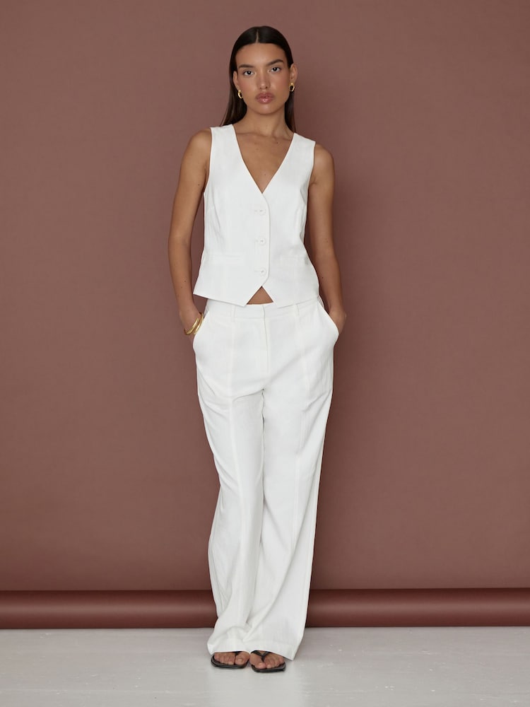 4th & Reckless White Tilde Linen Cross Back Waistcoat - Image 5 of 5