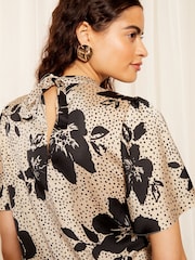 Friends Like These Floral Black/White Printed Flutter Sleeve Keyhole Blouse - Image 2 of 4