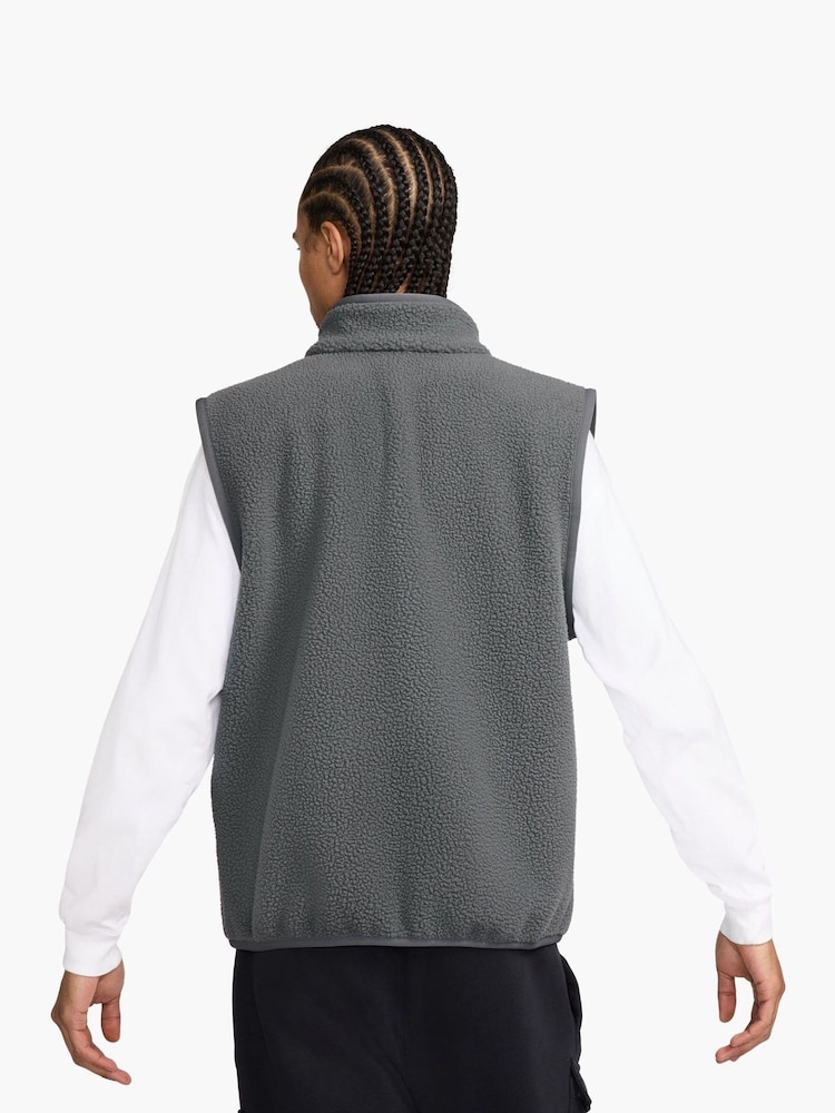 Chaleco de abrigo para invierno Club de Nike - Imagen 2 de 3