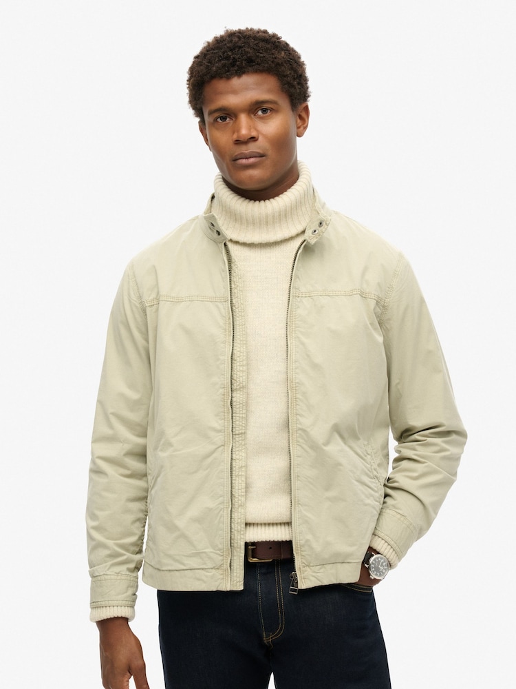 Crema - Chaqueta Harrington clásica de Superdry - Imagen 7 de 7 Crema - Chaqueta Harrington clásica de Superdry - Imagen 7 de 7