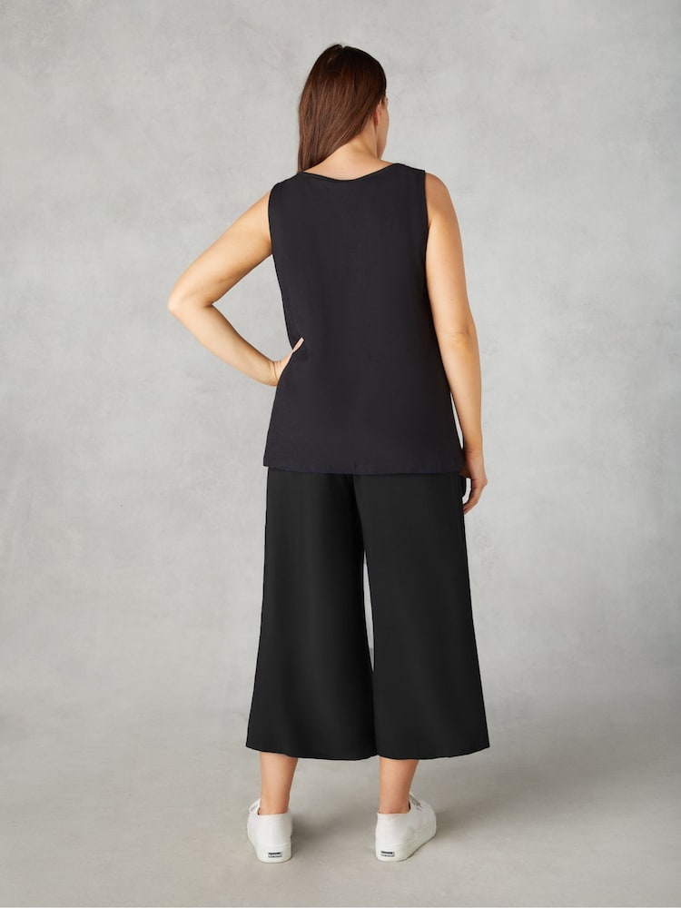 Live Unlimited Black Curve Petite Pull-On Cropped Trousers - Image 2 of 5