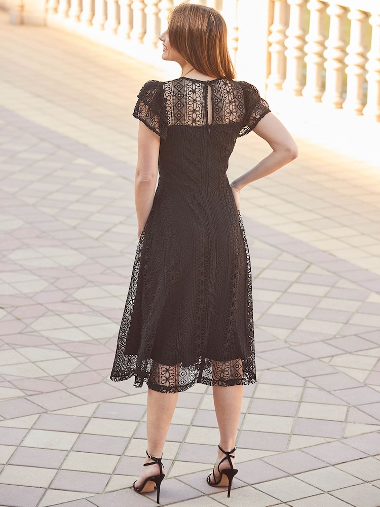 Sosandar Black Broderie Flutter Sleeve Midi Dress - Image 3 of 5