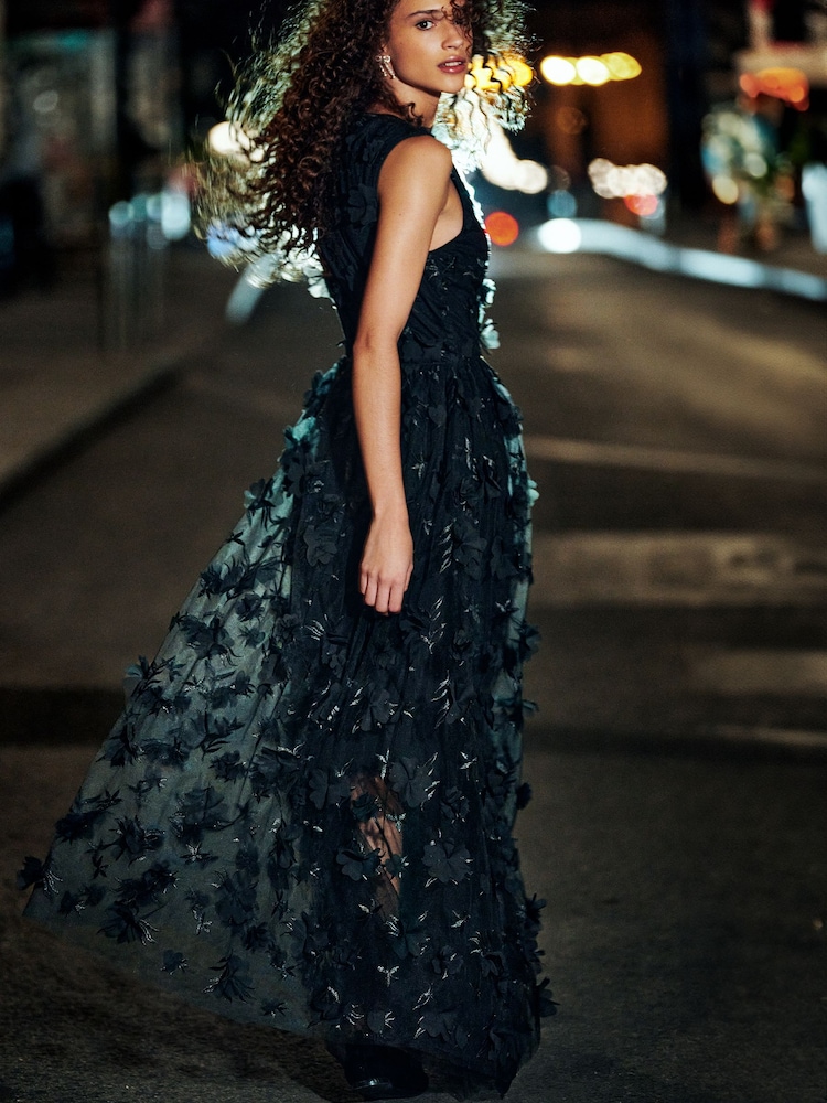 Black 3D Floral Print Textured V-Neck Maxi Dress - Image 2 of 10
