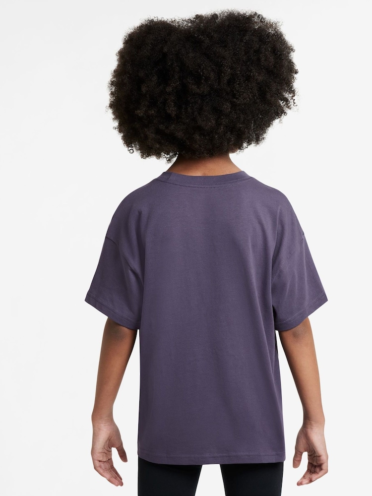 Nike Purple Raisin Sportswear 100% Cotton T-Shirt - Image 2 of 3 Nike Purple Raisin Sportswear 100% Cotton T-Shirt - Image 2 of 3