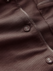 Schokoladenbraun - Gerippter Pyjama mit Knopfleiste - Bild 10 von 11