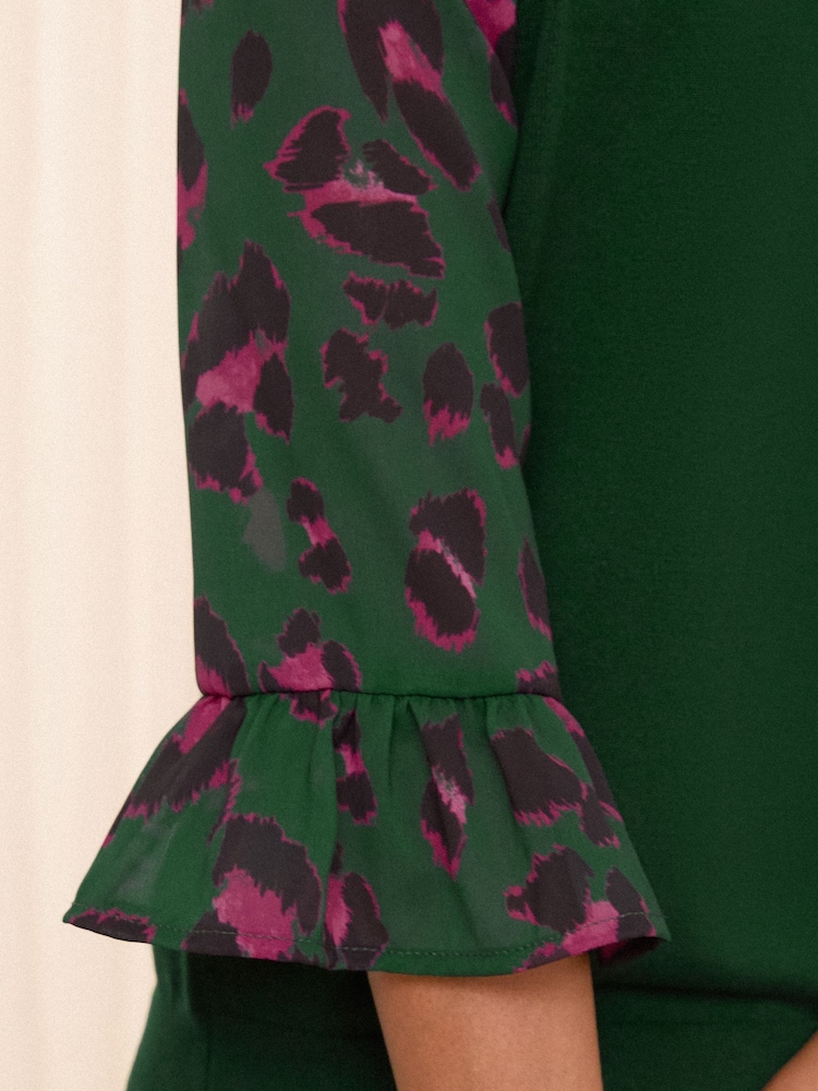 Love & Roses Animal Green Fine Gauge Woven Mix Flute Sleeve Jumper - Image 2 of 4